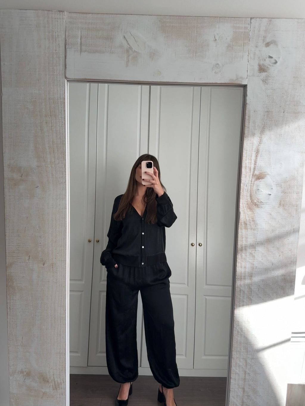 Chaqueta satén negra